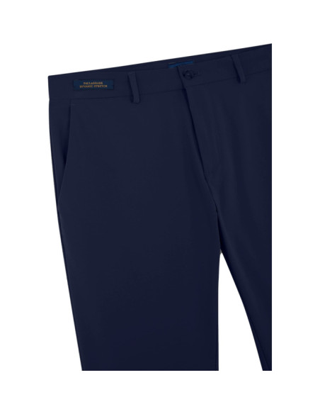 DYNAMIC CHINOS IN LIGHTWEIGHT TECHNICAL FABRIC