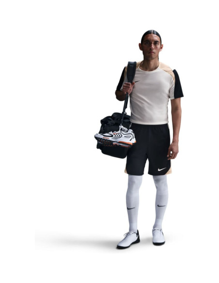 Nike Strike Men's Dri-FIT Global Fo