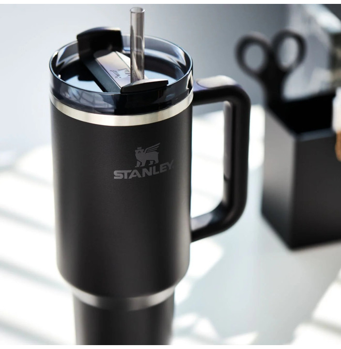 The Quencher H2.O FlowState™ Tumbler