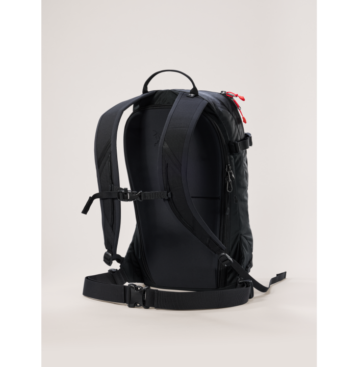 QUINTIC 16 BACKPACK