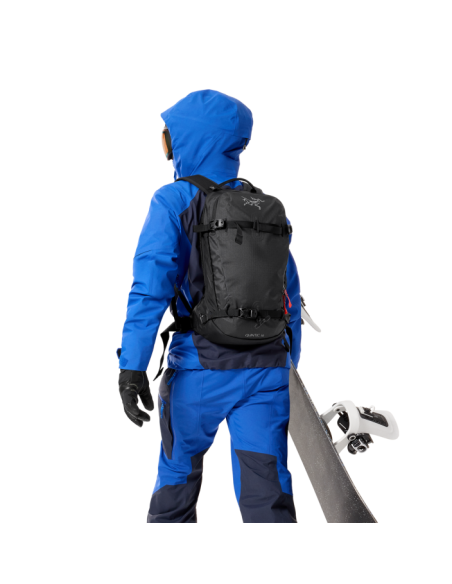 QUINTIC 16 BACKPACK