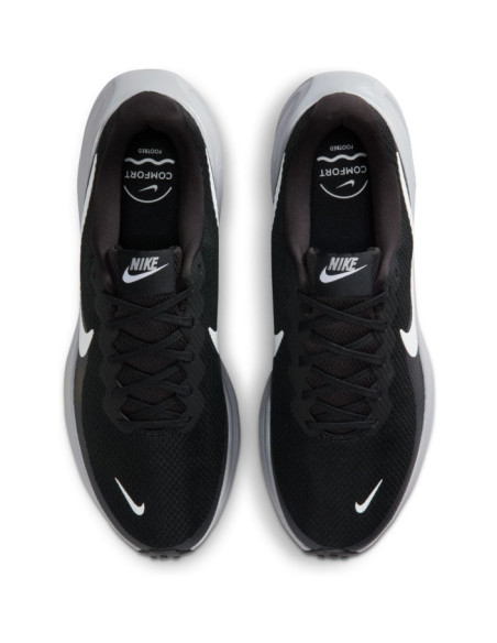NIKE REVOLUTION 8