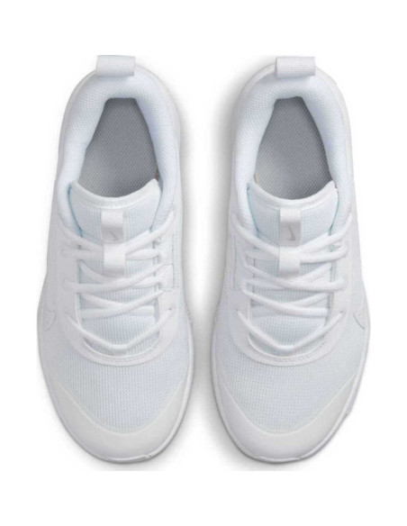 NIKE OMNI MULTI-COURT BIG KIDS