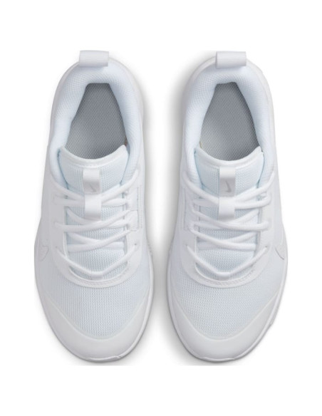 NIKE OMNI MULTI-COURT BIG KIDS