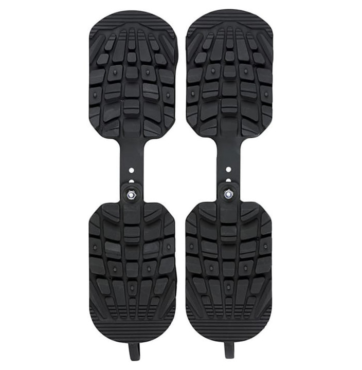 SKI BOOTS TRACTION