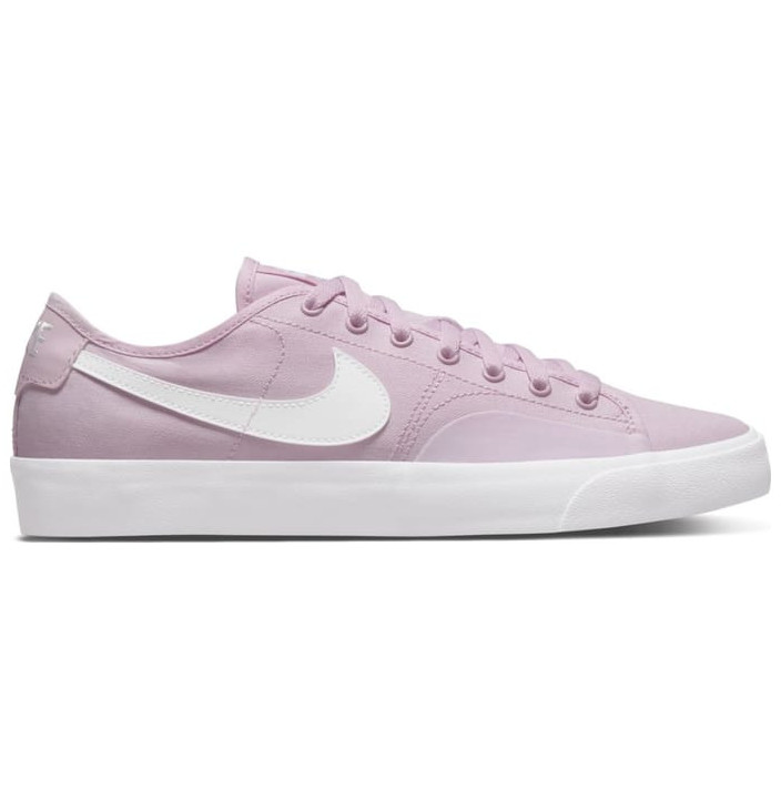 NIKE SB BLAZER COURT