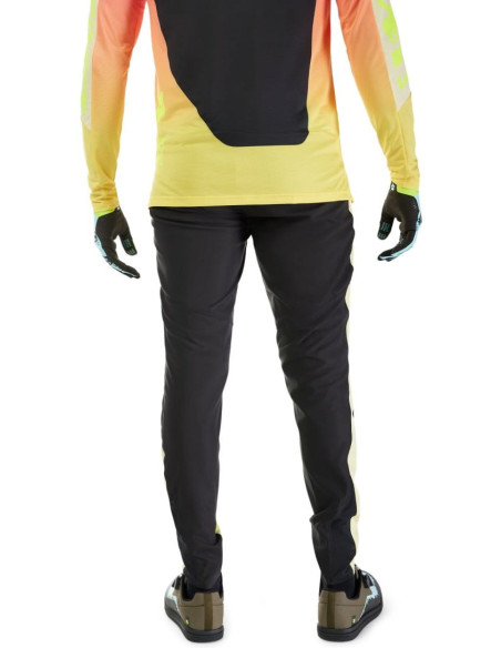 FLEXAIR PANT ELEVATED