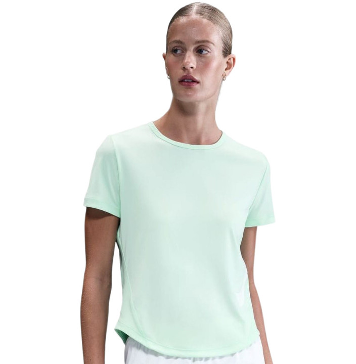 NIKE TEMPO SWOOSH WOMEN'S DRI-FIT S