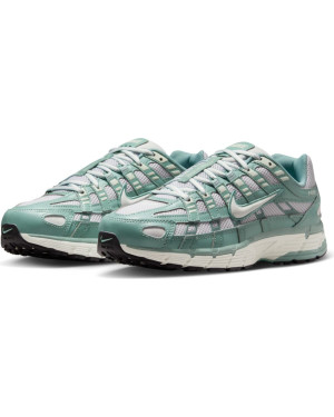 W NIKE P-6000