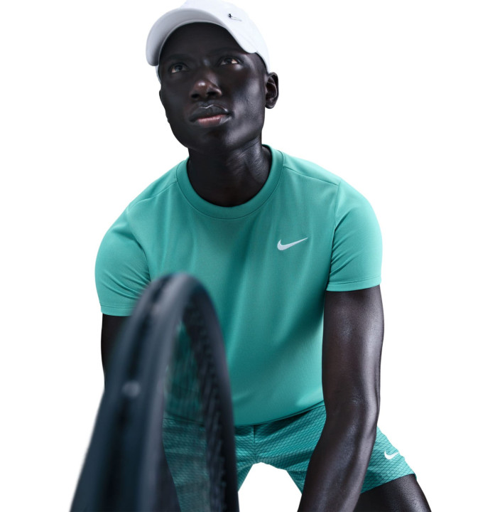 NIKECOURT VICTORY