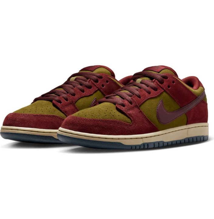 NIKE SB DUNK LOW PRO