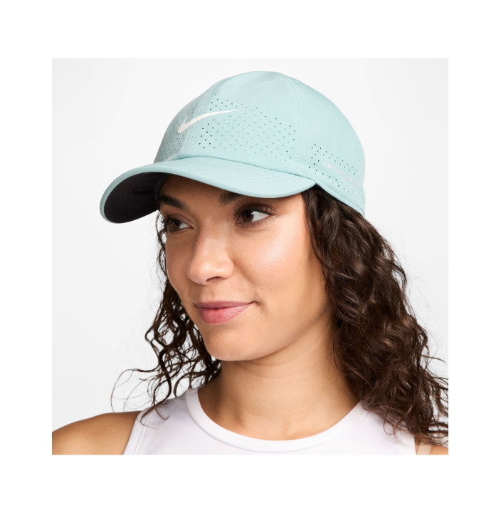 NIKE DRI-FIT ADV CLUB