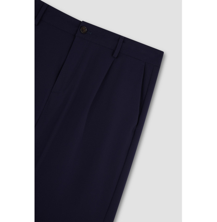 DYNAMIC STRETCH NYLON DRAWSTRING BERMUDA WITH SHARK FIN