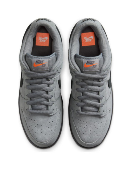 NIKE SB DUNK LOW PRO