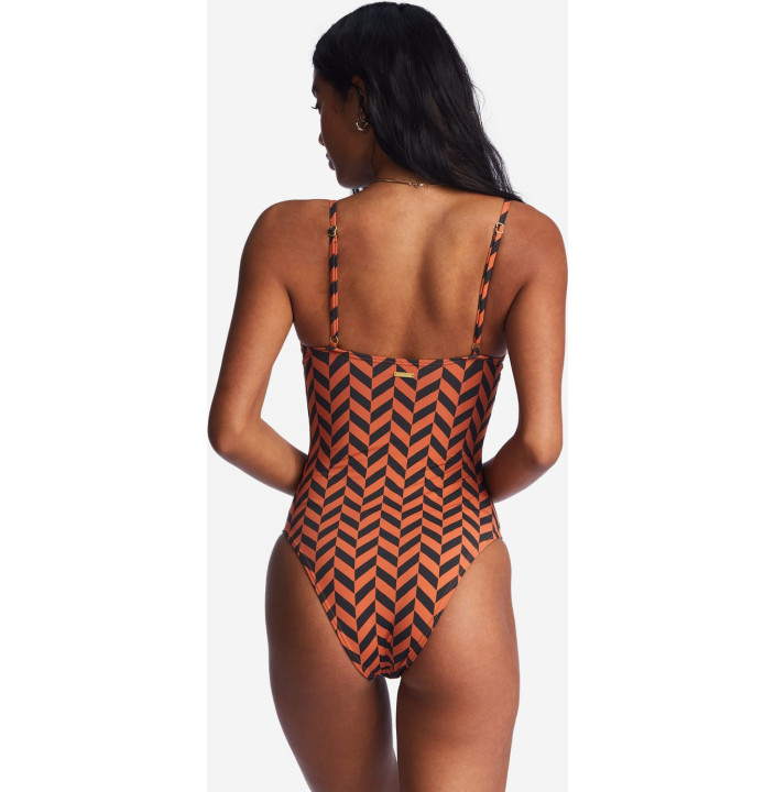 CROSS STEP ONE PIECE