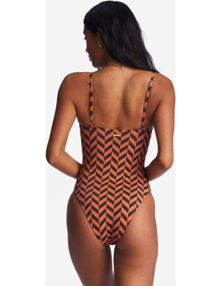 CROSS STEP ONE PIECE