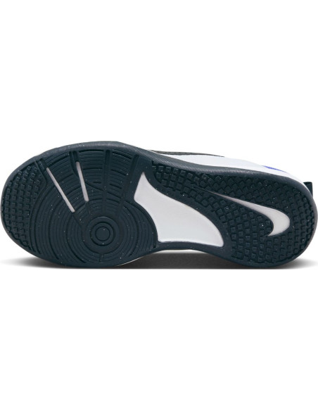 NIKE OMNI MULTI-COURT BIG KIDS