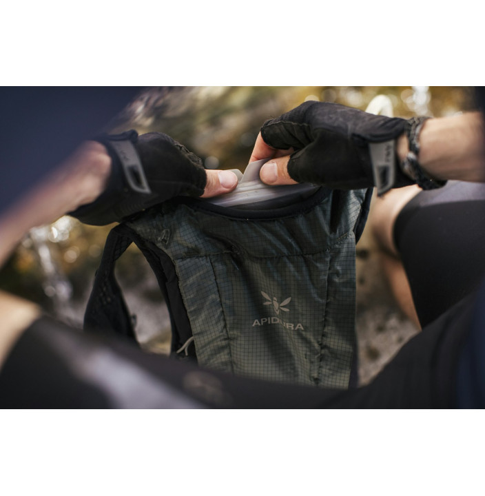 BACKCOUNTRY HYDRATION BACKPACK