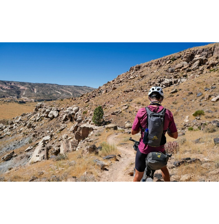 BACKCOUNTRY HYDRATION BACKPACK