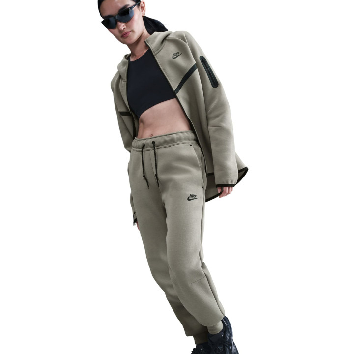 NIKE SPORTSWEAR TECH FLEECE