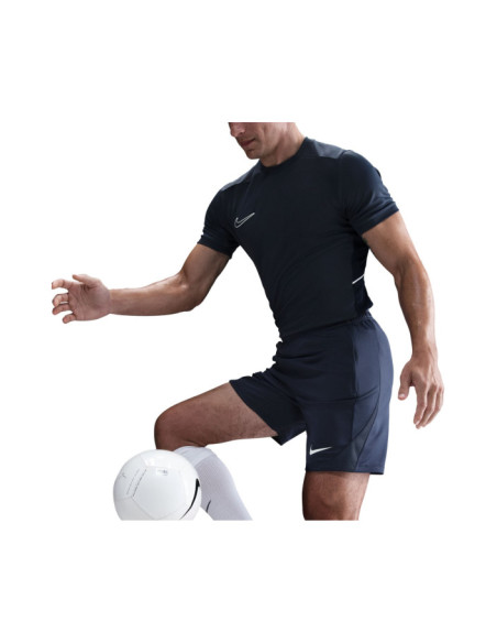 Nike Strike Men's Dri-FIT Global Fo