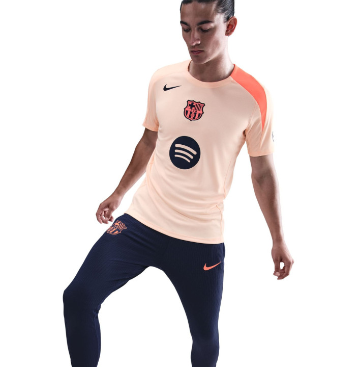 TERCERA EQUIPACIÓN STRIKE FC BARCELONA