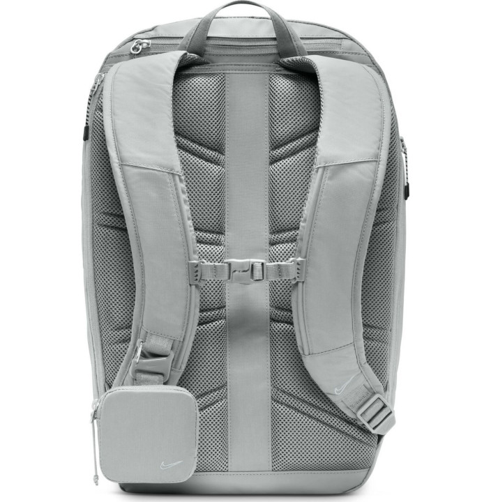 NIKE SPORTSWEAR COMMUTE