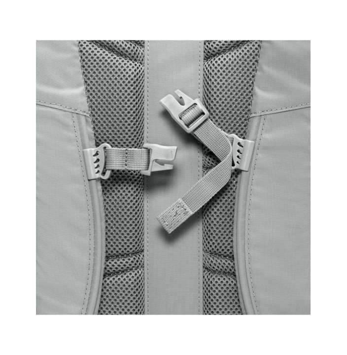 NIKE SPORTSWEAR COMMUTE