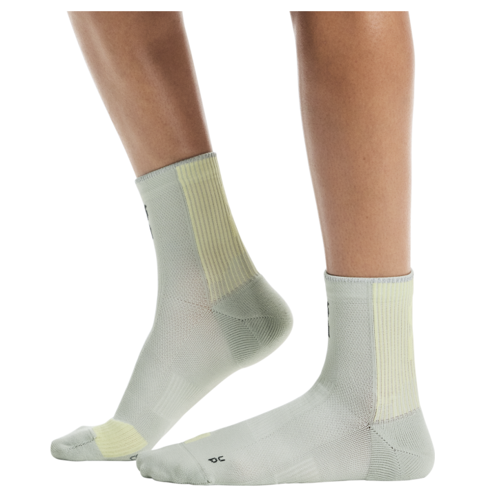 PERFORMANCE RUN SOCK MID