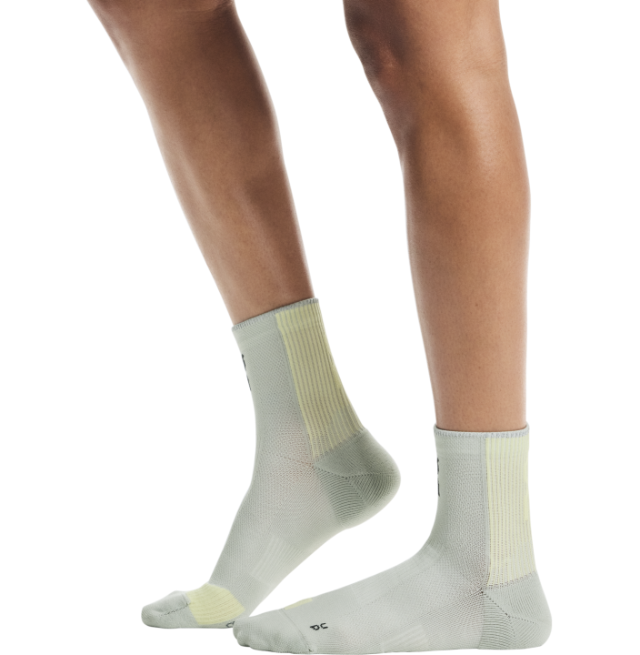 PERFORMANCE RUN SOCK MID