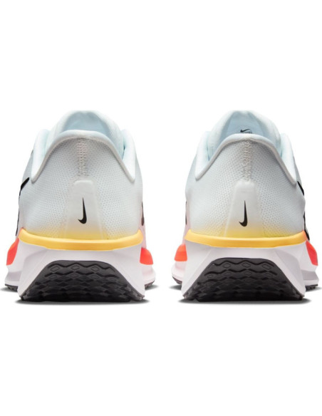 NIKE QUEST 6 MEN'S ROAD RUNNING SHO