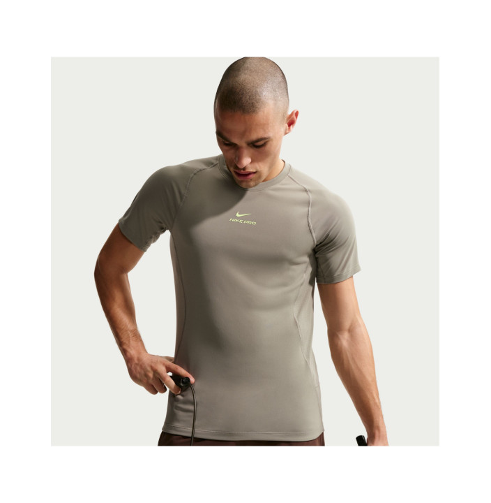 NIKE PRO TRAINING