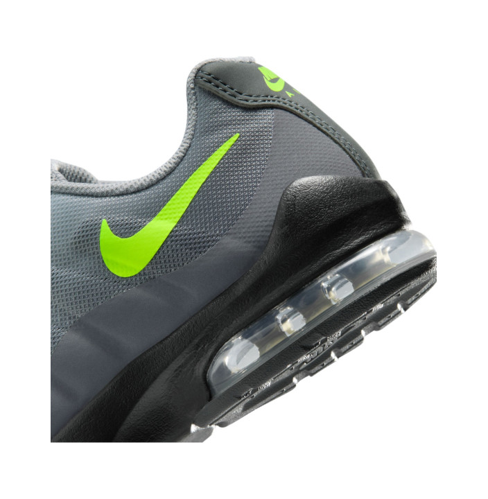 NIKE AIR MAX INVIGOR