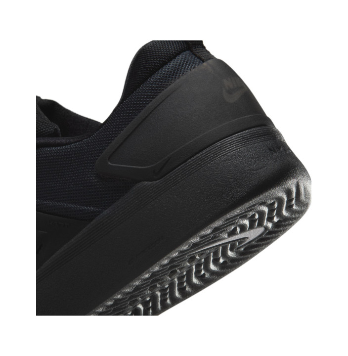 NIKE SB ZOOM NYJAH 4