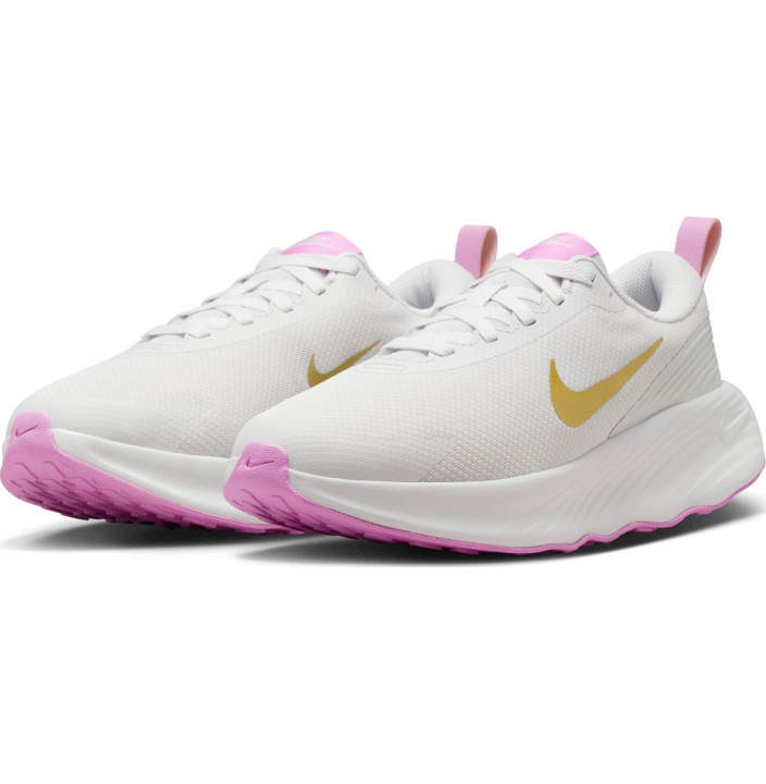 NIKE PROMINA