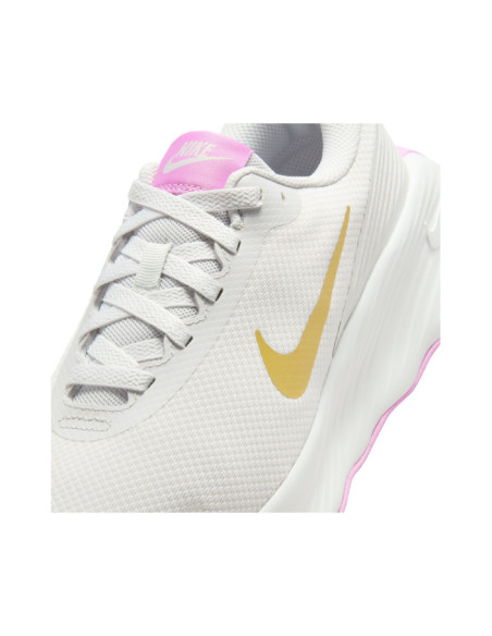 NIKE PROMINA