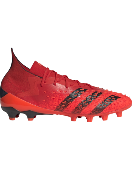 PREDATOR FREAK .1 AG