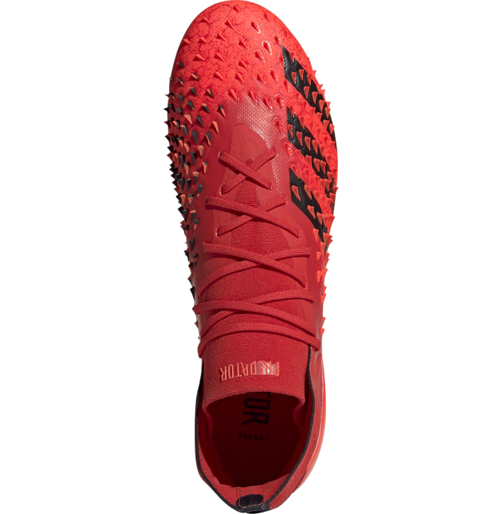 PREDATOR FREAK .1 AG