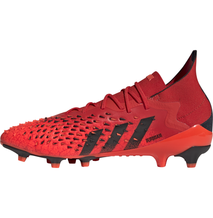 PREDATOR FREAK .1 AG