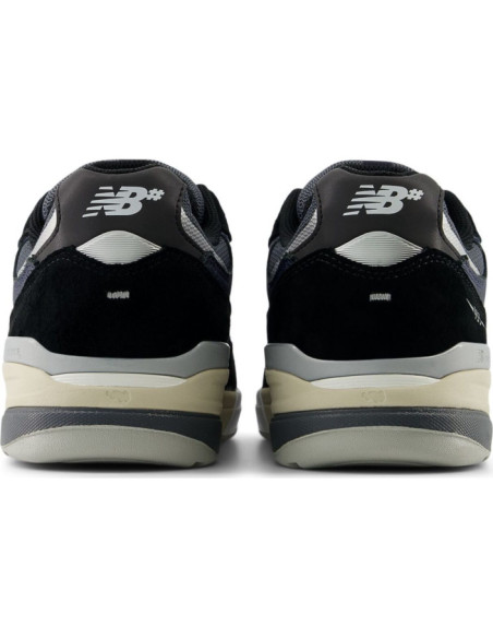 NB NUMERIC ANDREW REYNOLDS 933