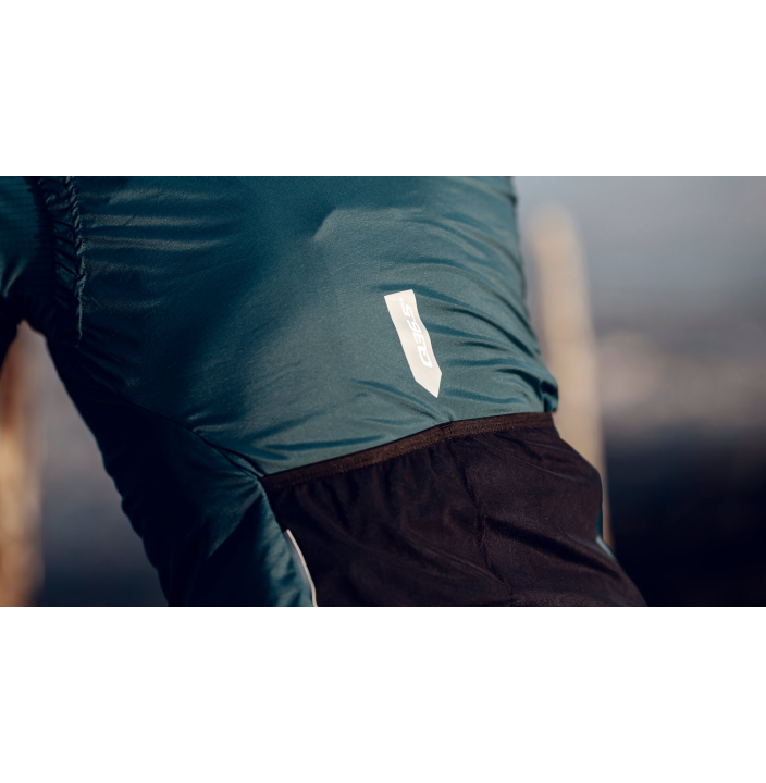 ADVENTURE INSULATION VEST