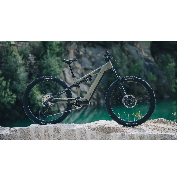 STEREO HYBRID ONE44 HPC TM 800