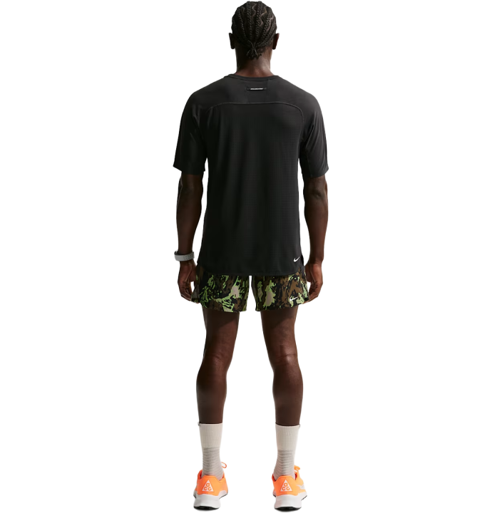 M ACG DFADV SOLAR CHASE SS