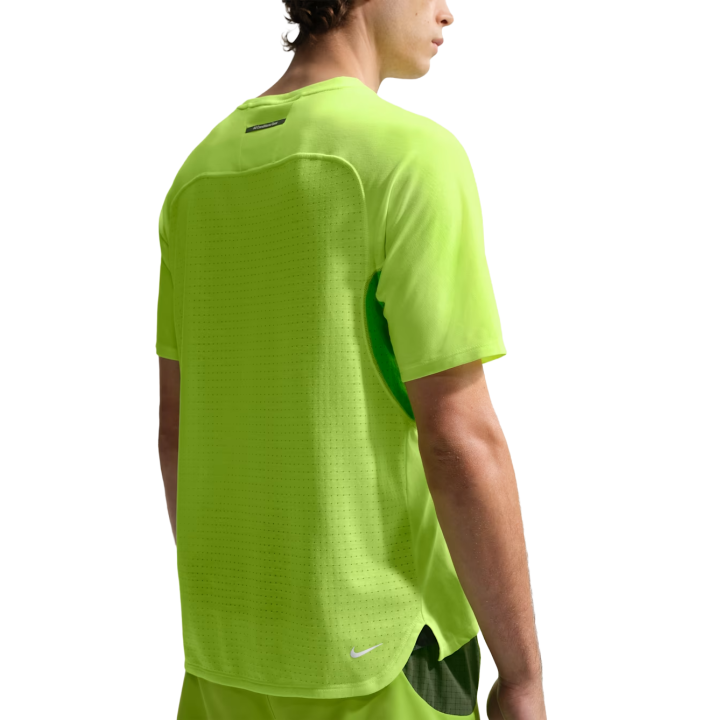 M ACG DFADV SOLAR CHASE SS