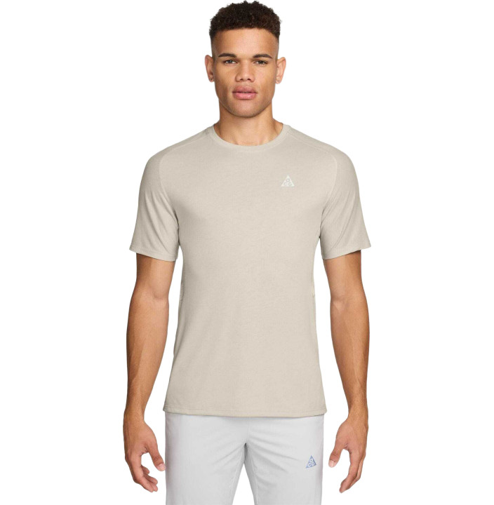 M ACG DFADV SOLAR CHASE SS