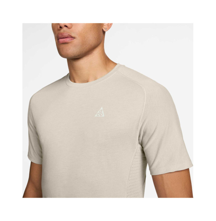 M ACG DFADV SOLAR CHASE SS