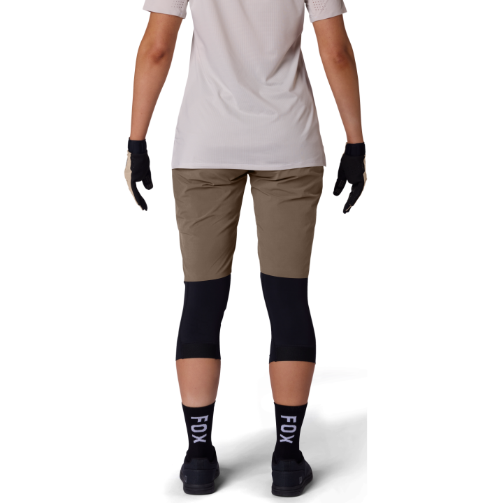 W FLEXAIR SHORT [NUT]