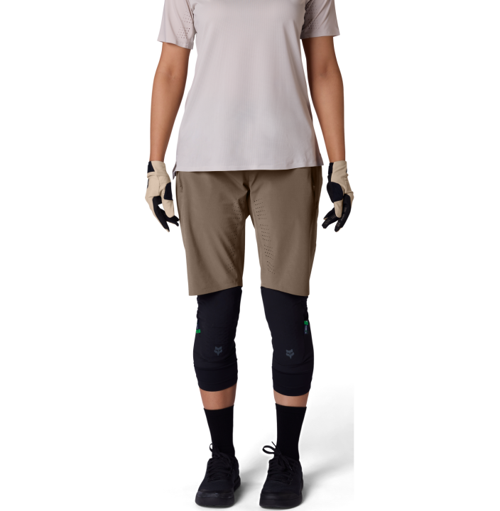 W FLEXAIR SHORT [NUT]