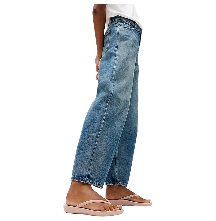 IQUSHION ERGONOMIC FLIP-FLOPS