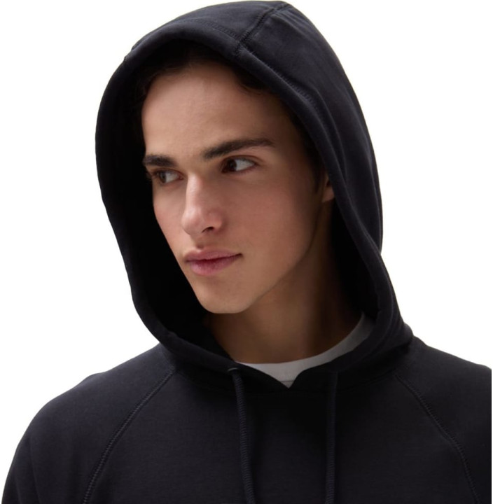 VERSA STANDARD HOODIE